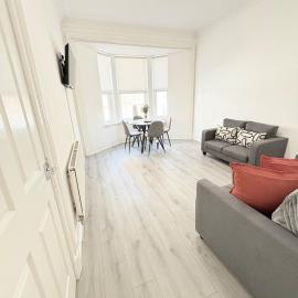 2BR, Sleeps 6, Glasgow Green, Free Parking & Walk Dist to City Centre, hotel en Glasgow