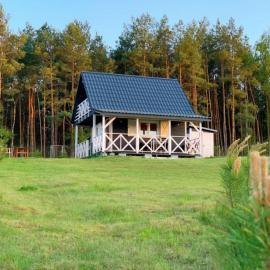 Domek Pod Sosnami, hotel a Bronków