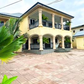 Estben Guesthouse, hotel u gradu 'Janman'