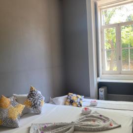 WW Hostel & Suites, hotel em Coimbra