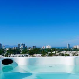 Modern, with Ocean and Mountain View، فندق في بويرتو فايارتا