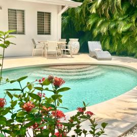 Casa Bonita - 5br With Pool Walk To Beach!