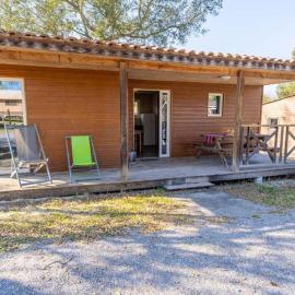 Chalet confortable avec terrasse pour 7 personnes - API-1-52-227, hotel a Soustons
