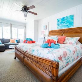 Private King Bed Suite-Near AMI Beach-Walk DTown.