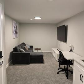 Guest Suite in Southwest Calgary, hotel a Calgary