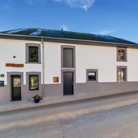 Holiday Home in Houffaliz with Garden, Hotel in Nadrin