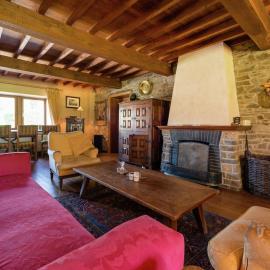 Spacious Retreat in Warizy, готель у місті Rendeux