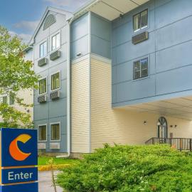 Comfort Inn Rutland - Killington, хотел в Рътланд