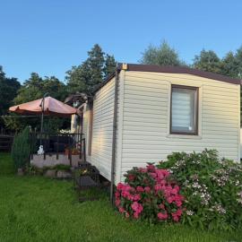 Srebrna Riwiera Kadyny Domek 6 osobowy na działce, Hotel in Kadyny