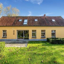 Holiday home Het Zuidgoed with garden