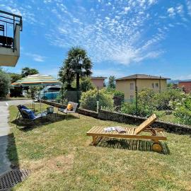 Sunflowers, Monte Brè & WiFi, Free Parking