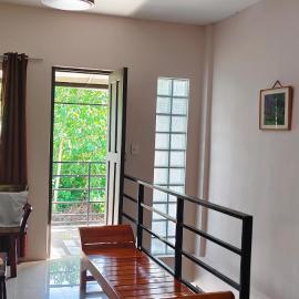 Z and j Transient House, hotel em Lapasan