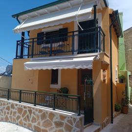 Lucy's House Aggelokastro, hotel i Kríni