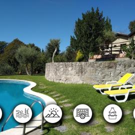 Cosy Farmhouse with private pool and mountain view, hotel in Póvoa de Lanhoso