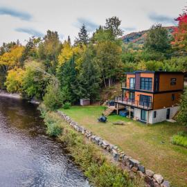 Spa River & Total Relaxation - River n Beach, hotel v mestu Brébeuf
