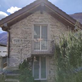 Eline sotto ai piazz 12 Casa Elin