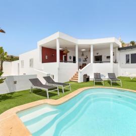 Casa Strelitzia by Escape Home, hotel di Nazaret