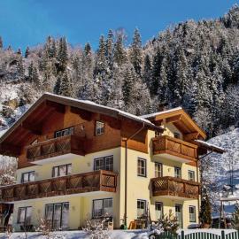 Apartment Grossarl near Ski Slopes