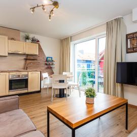 Apartamentai NEMUNAS, hotel en Pervalka
