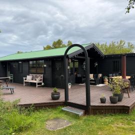 Salmon River Cabin, Hotel in Þingeyjarsveit