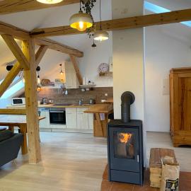 Haus mit Garten und Kamin, ξενοδοχείο σε Oy-Mittelberg