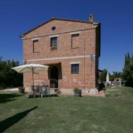 Farmhouse in Tuscany near Siena & Hot Springs