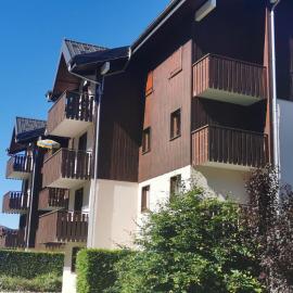 Mijoux में, होटल Charmant appartement de montagne avec balcon