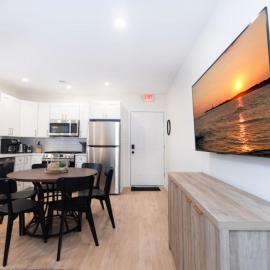 500 ft to boardwalk, 3 bdr condo, hotel a Wildwood