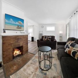 Upstate Haven 3BR Near Uof R and Airport 1 and half BA، فندق في روتشستر