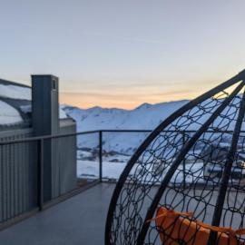 High Gudauri - Ski in ski out - loft with terrace