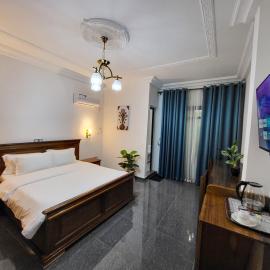 Justina Guest House Hôtel, hotel en Duala