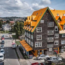 Hotel Museo El Greco Puerto Varas، فندق في بورتو فاراس