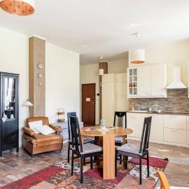 Indipendent Studio Apartment near metro - Monolocale indipendente vicinissimo metro