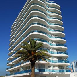 Sol y Luna 2 Punta del Este - Apartamentos Full Amenities, hotel sa Punta del Este