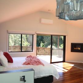 Hideaway Falls - Paradise Cabin, hotel in Mapleton