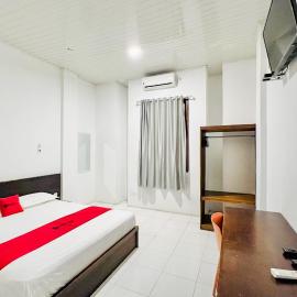 RedDoorz Syariah at Hotel Seunia Banda Aceh