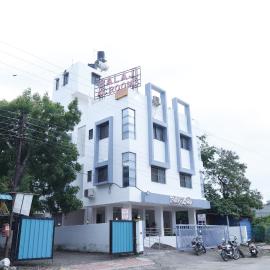 Balaji Lodging, מלון בפנדהרפור