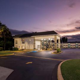 Super 8 by Wyndham Columbia, hotel in Columbia