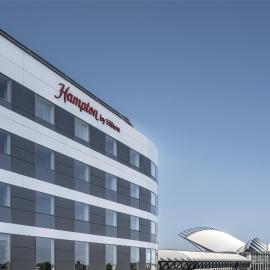 Hampton By Hilton Lyon Airport, hotel en Colombier-Saugnieu