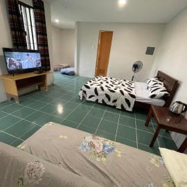 Otrera Transient House – hotel w mieście Sampong