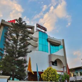New Hotel Gokul, хотел в Гандидам