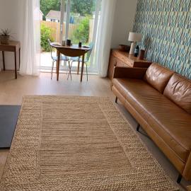 2 Bed-Sleeps 4-Parking-Pets-10 min walk to Beach, hotel in Falmouth