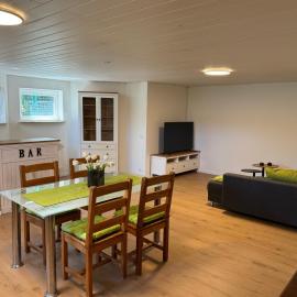 Große Wohnung am Segelflugplatz, hotel a Marpingen