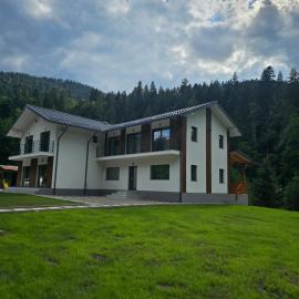 Vila veverita, hotel in Schitu-Tarcău