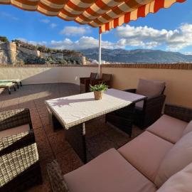 Denia Penthouse-Atico with 70m2 terrace amazing views 350 meters from beach, 11 days