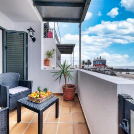 Apartamento El Charcon A - 10 meters to the Beach By Lanzarote Vacation Homes、アリエタのホテル