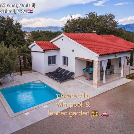 오미살류에 위치한 호텔 Villa Nevera