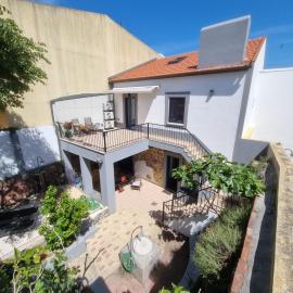 Comfortable rustic house with spacious garden near the beach, hotel in Figueira da Foz