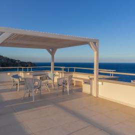 Panorama Dream - Rooftop Caminia, hotel a Caminia