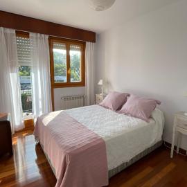 El jardín de Max, apartamento céntrico con jardín privado y parking